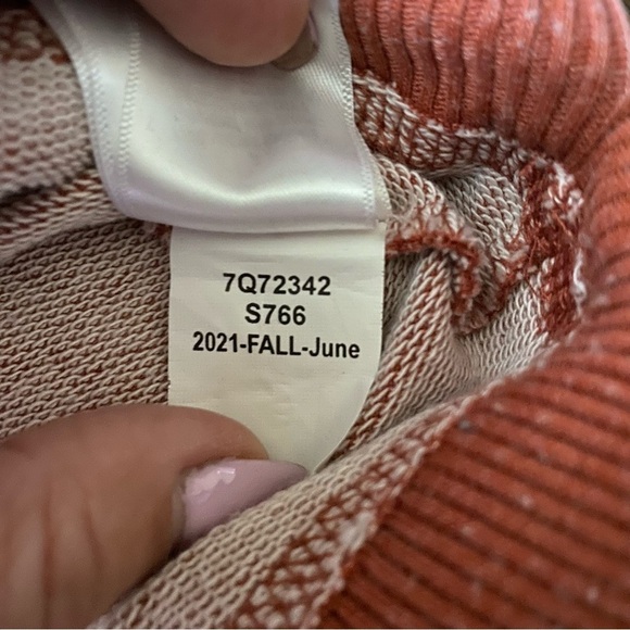 Lucky Brand Raw Hem Fall Cowl
Neck French Terry Tunic SZ 1X
Dark Thrush - Picture 10 of 12